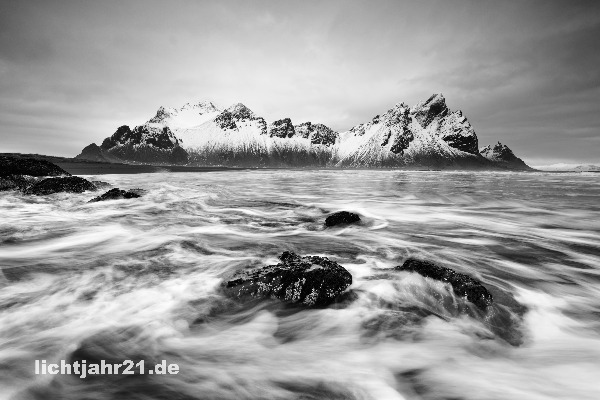 Wild surf in Iceland